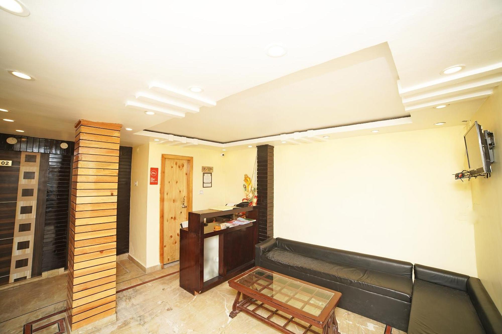 מלון נייניטל Oyo Flagship 8594 Golden Nest מראה חיצוני תמונה